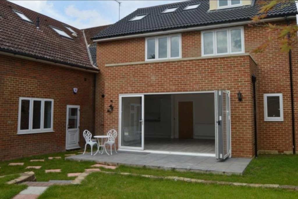 Garland Modern Spacious Apartment, Brentwood 1 Luaran gambar