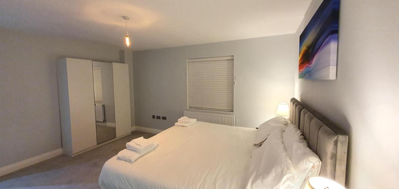 Garland Modern Spacious Apartment, Brentwood 1 Luaran gambar