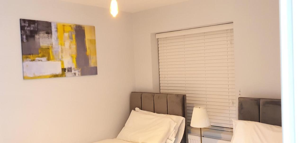Garland Modern Spacious Apartment, Brentwood 1 Luaran gambar
