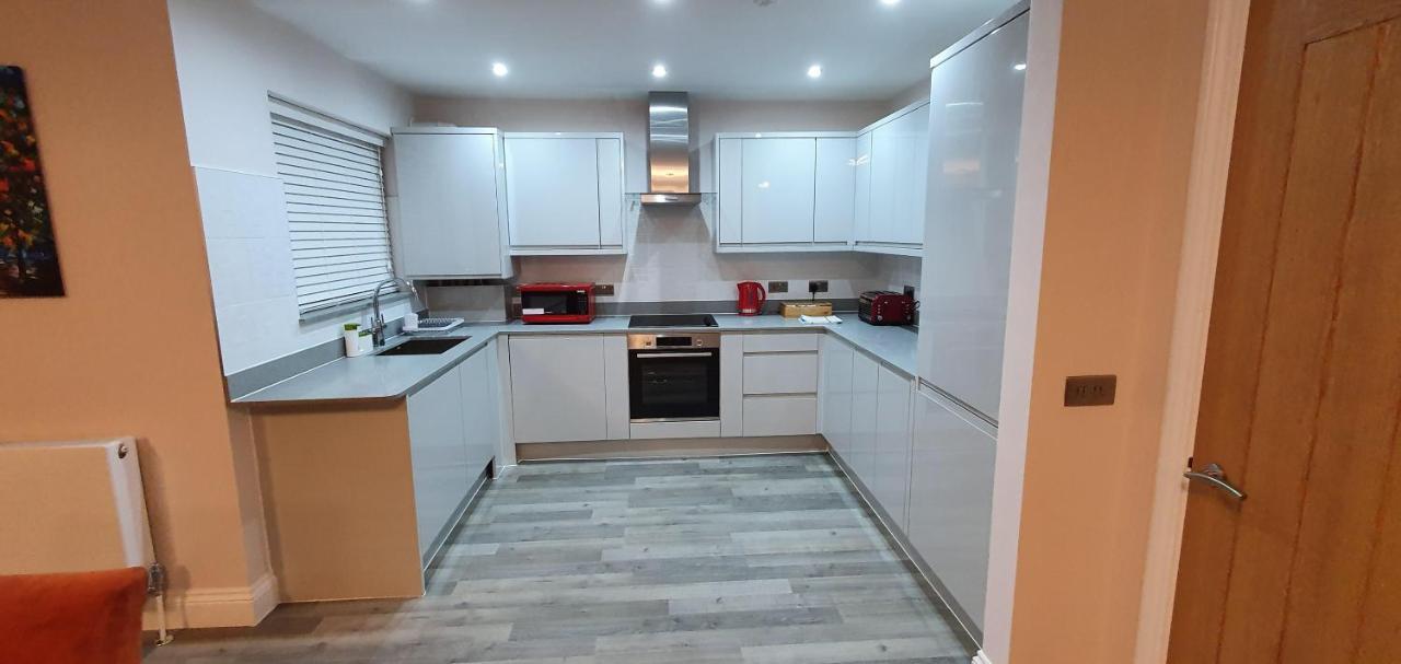 Garland Modern Spacious Apartment, Brentwood 1 Luaran gambar