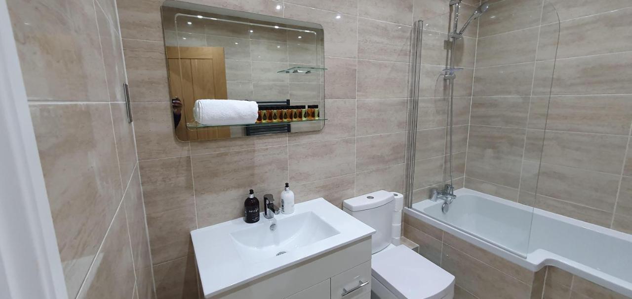 Garland Modern Spacious Apartment, Brentwood 1 Luaran gambar